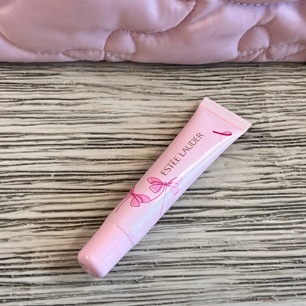 🆕 Estee Lauder Pink Quilted Cosmetic Bag